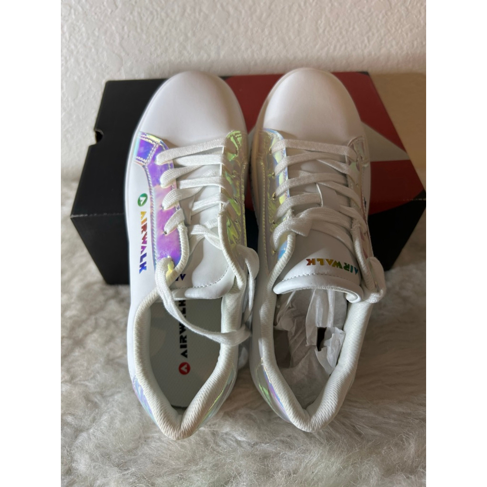 NIB Airwalk Strong3 White Iridescent Sneakers Women Size 8